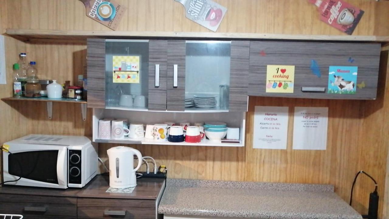 "Mi Hostal Tu Casa" Hostal Familiar Solo Empresas, Turistas Y Viajeros Espacio Para Bicicletas Y Motos ปวยร์โตมอนต์ ภายนอก รูปภาพ